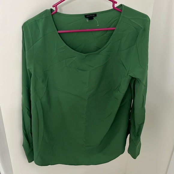 Ann Taylor Blouse - Picture 2 of 4
